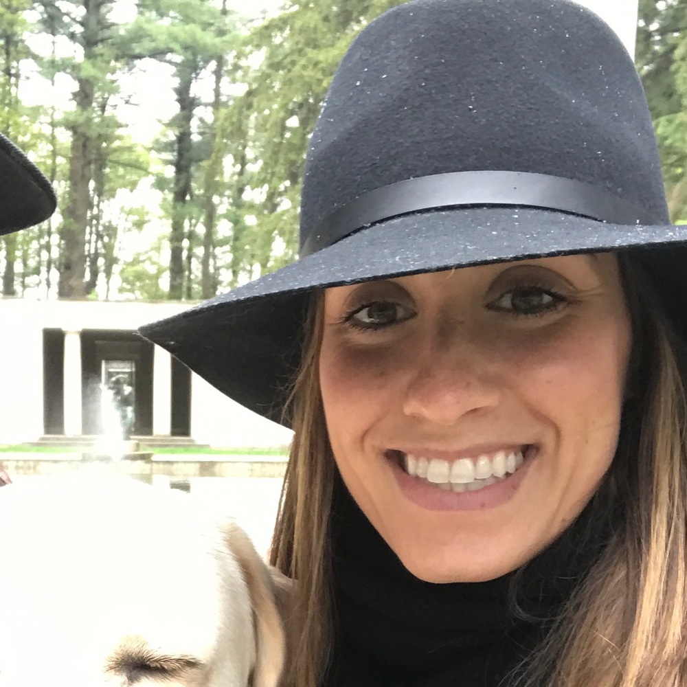 Meet your Posher, Danielle